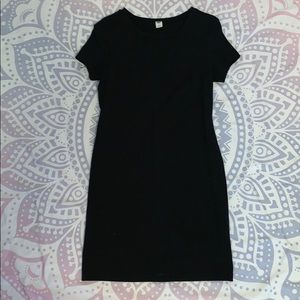 black short sleeve dress